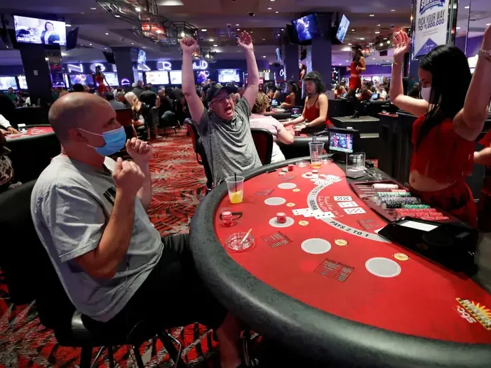 Khám phá danh bai online casino và trải nghiệm thắng lớn cùng danh bai online casino